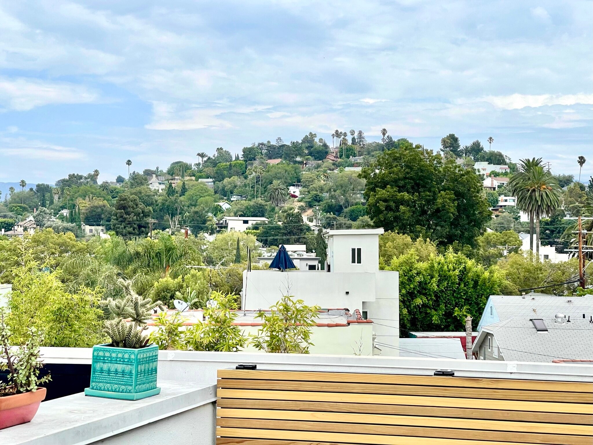 Building Photo - 4111 Sunset Blvd
