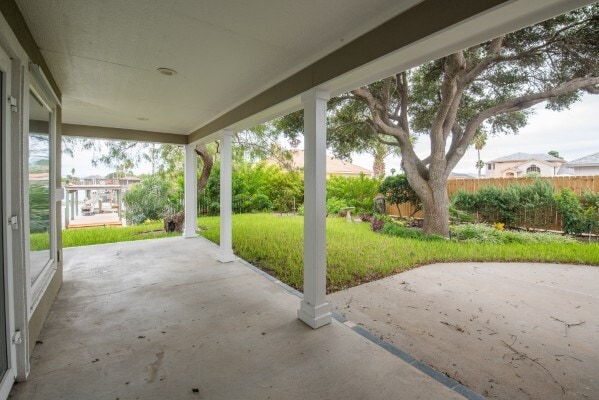 Building Photo - 15330 Gypsy St