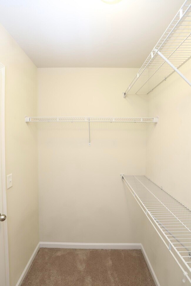 Building Photo - 1761 Nicholas Dr