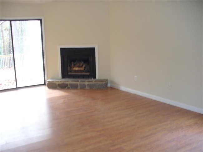 Building Photo - 2025 Jebs Ct