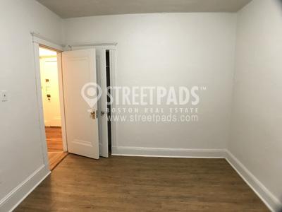Building Photo - 1 bedroom in Boston MA 02135