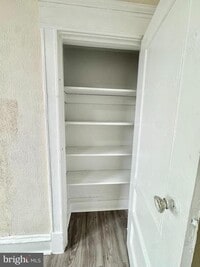 Building Photo - 5040 Walnut St