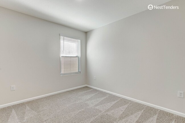 Building Photo - Like New In Nassau Crossing!