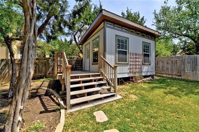 Building Photo - 16005 Cinca Terra Dr