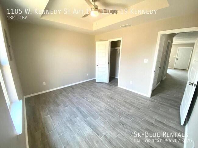 Building Photo - 1105 W Kennedy St