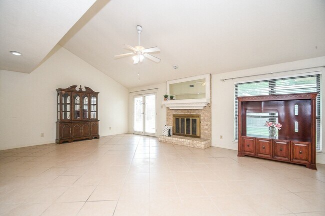 Building Photo - 4902 Rainwater Dr