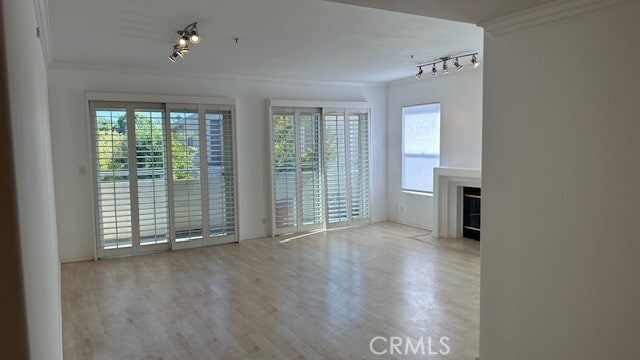 Building Photo - 4426 Ventura Canyon Ave