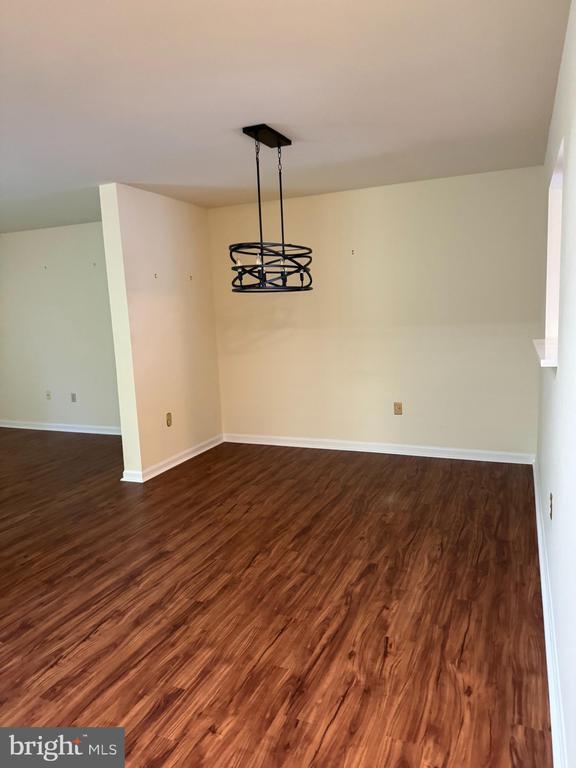 Building Photo - 149 Laurel Ct