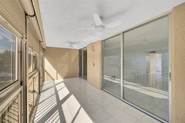 Building Photo - 14773 Cumberland Dr