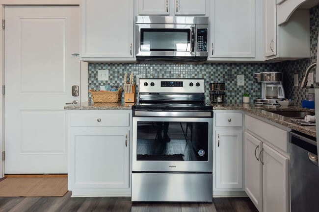 Building Photo - 117 Spring St