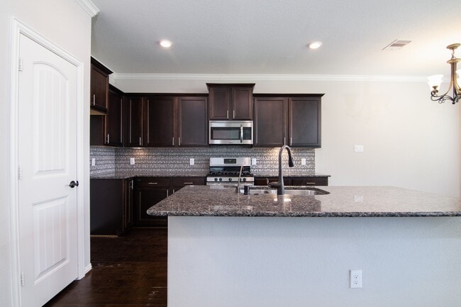 Building Photo - 14607 W Bekapark Ct