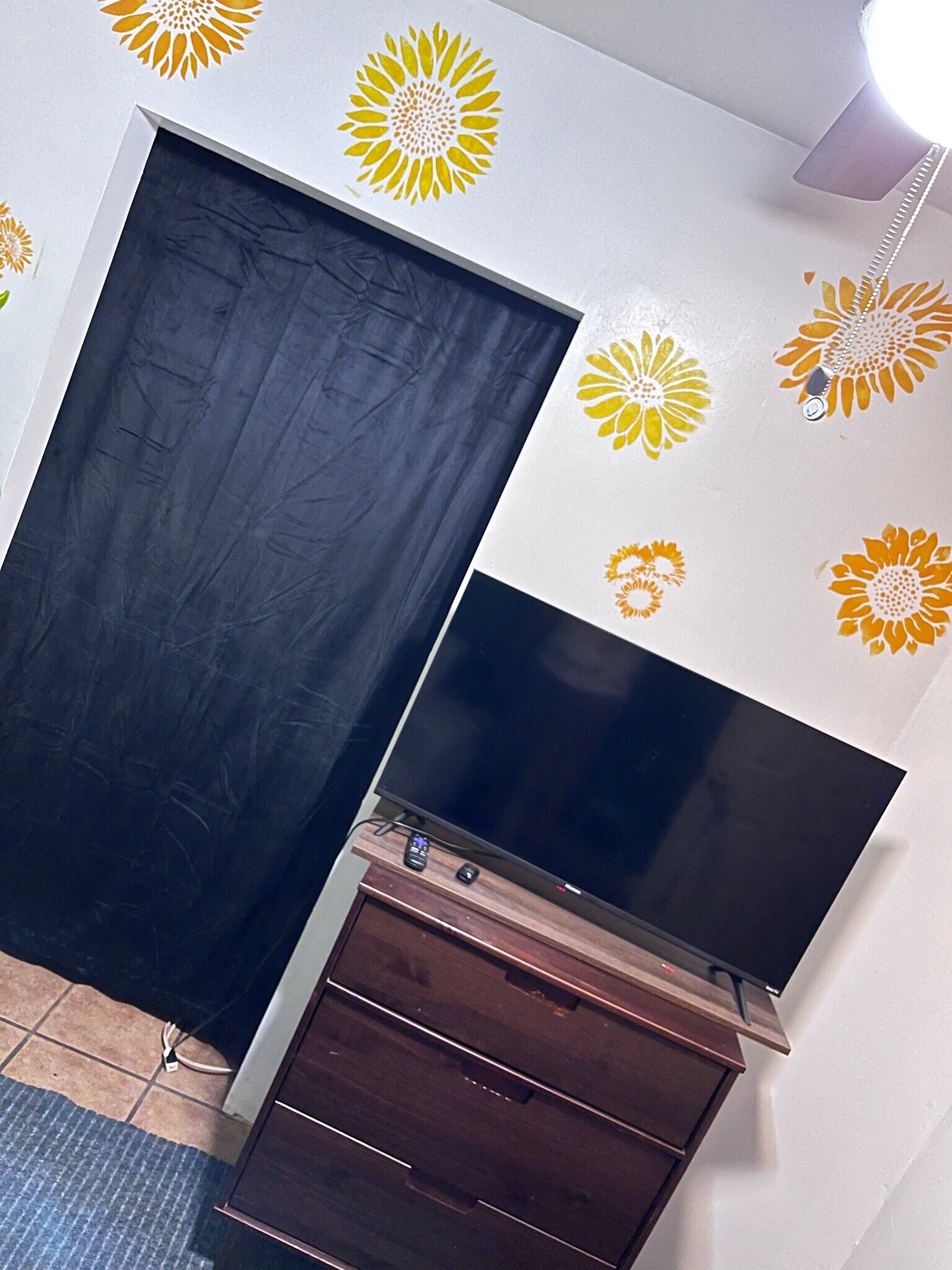 Building Photo - 2444 E Mobile Ln