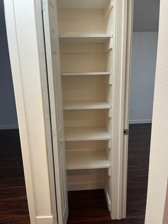 Building Photo - Cute newly renovated 2 bed 1 bath home for rent in Quincy