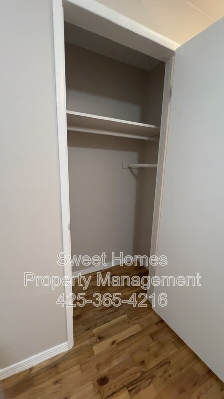 Building Photo - 5228 18th Ave SW