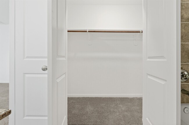Building Photo - 16462 Valerie Marie Pl