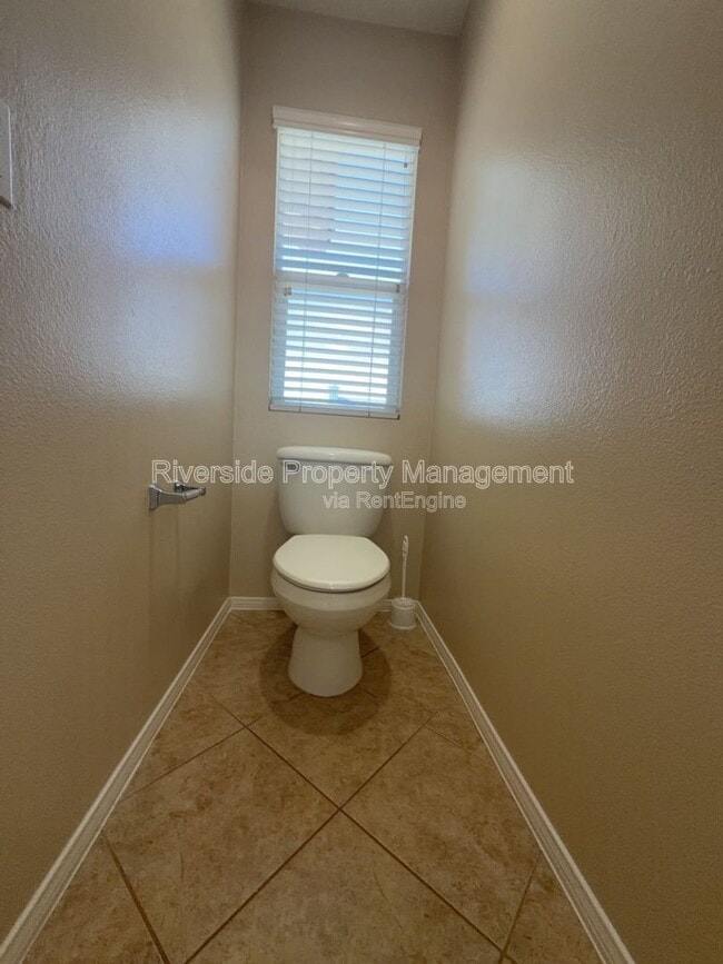 Building Photo - 3882 Strand Way