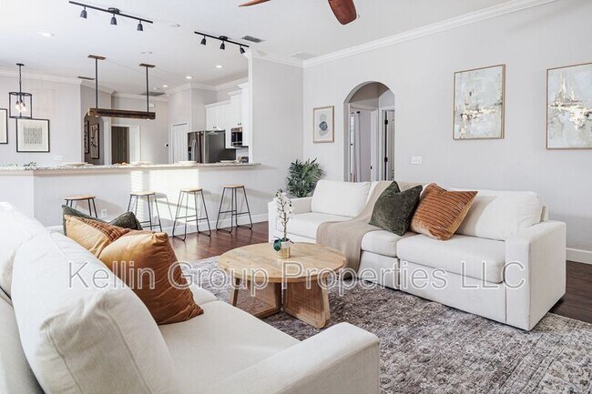 Building Photo - 1455 Silver Leaf Dr