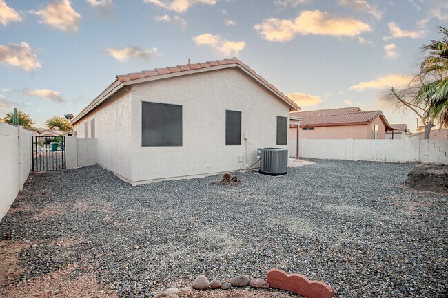 Building Photo - 6590 Tuzigoot Way