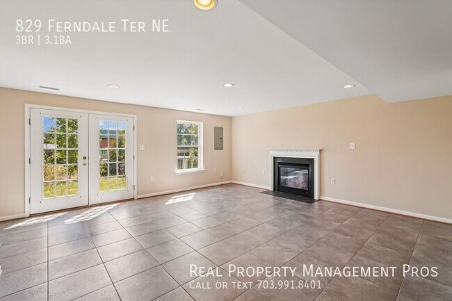 Building Photo - 829 Ferndale Terrace NE