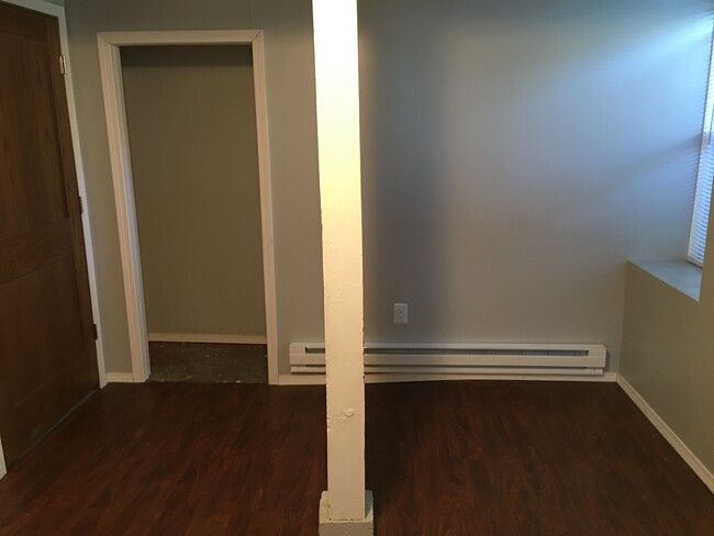 Building Photo - ALL UTILITIES PAID