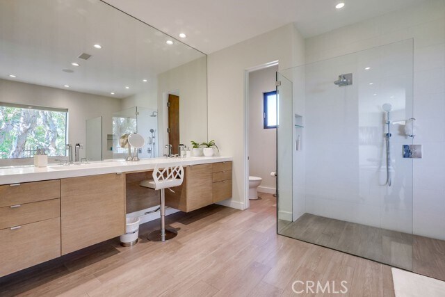 Building Photo - 1725 Del Mar Ave