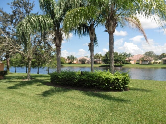 Building Photo - 11547 SW Rockingham Dr