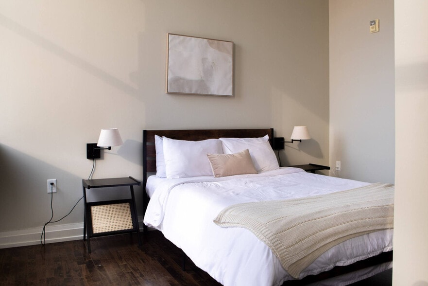 Building Photo - 225 E Michigan St