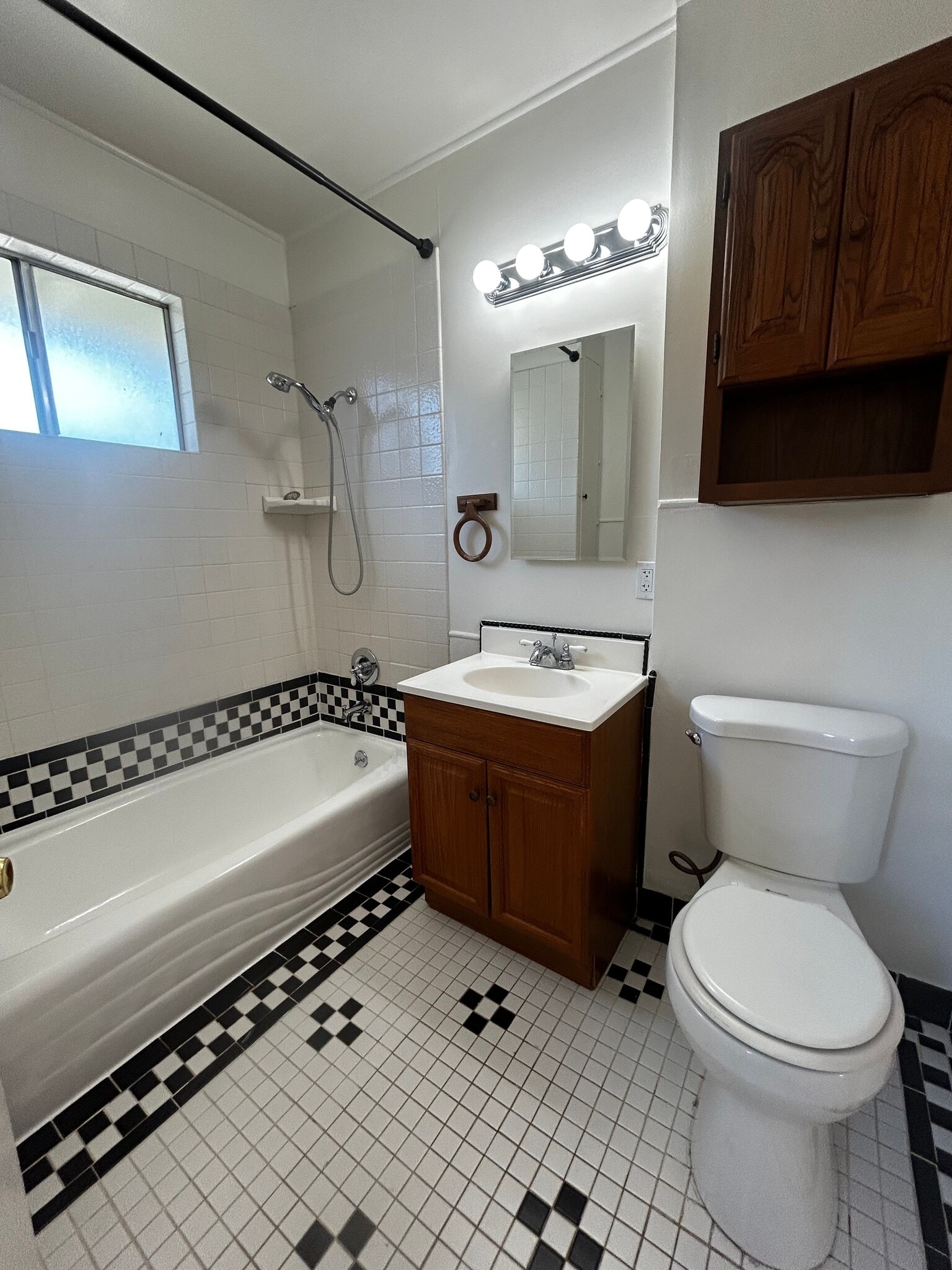 Building Photo - 254 N Canyon Blvd