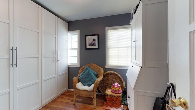 Building Photo - Spacious 3 Bedroom, 2 Bath Home Available for Long Term Rent in Coronado!