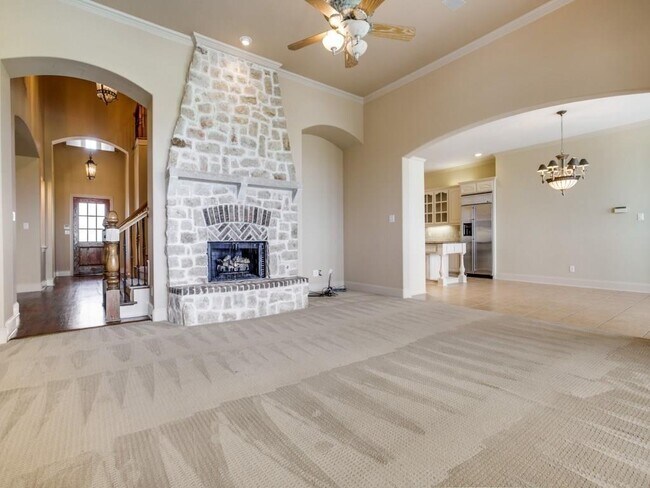 Building Photo - 1641 McGee Ln