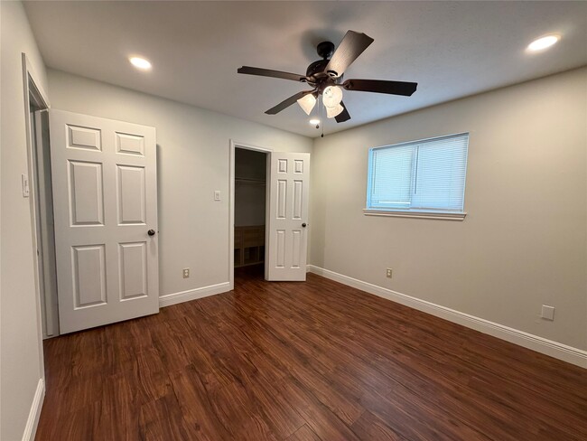 Building Photo - 7818 King Arthur Ct