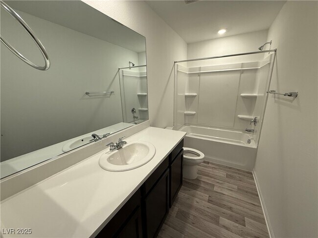 Building Photo - 5943 Swift Lariat St