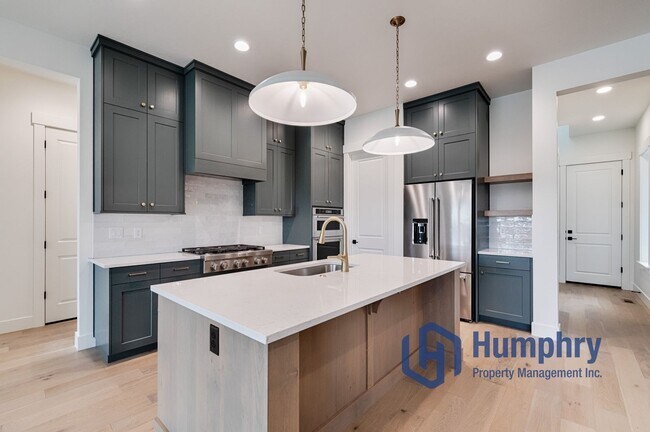 Building Photo - Brand new home stunning Valor Estates in Kuna