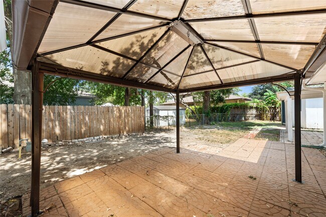 Building Photo - 1510 Afton St