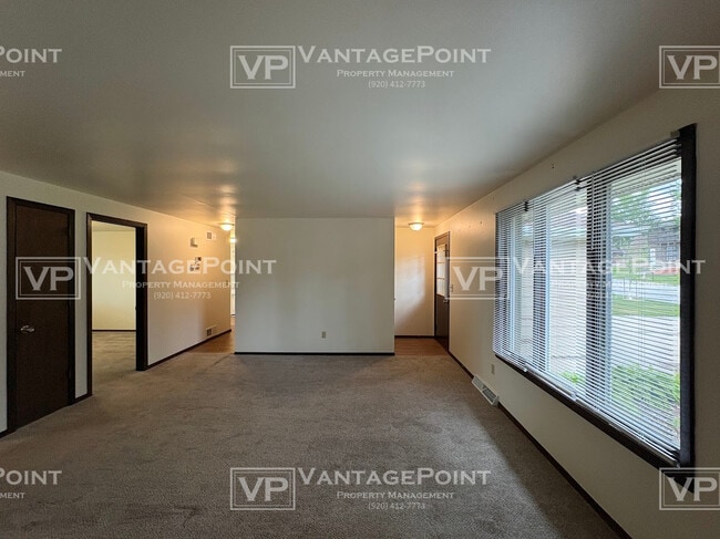 Building Photo - 2571 Trojan Dr