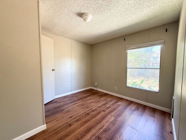 Building Photo - 7268-A Old Tuckaleechee Road Townsend, TN 37882