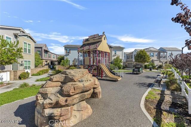 Building Photo - 215 Red Brick Dr