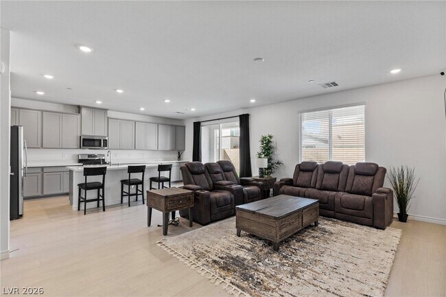 Building Photo - 3546 Luciana Gln Ave