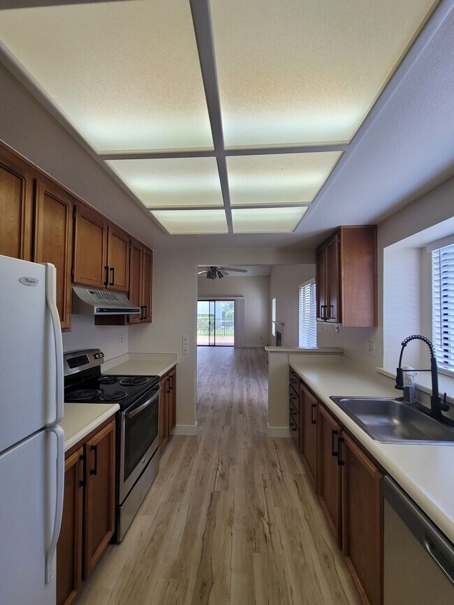 Building Photo - 5762 Cutter Loop