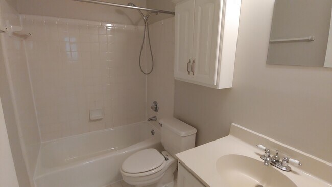 Building Photo - 306-F N Lindell Rd