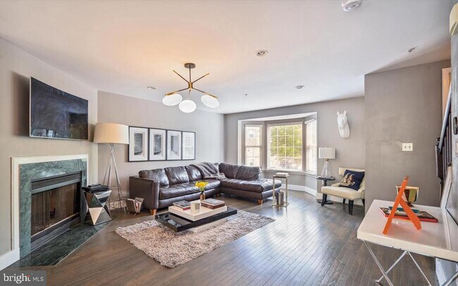 Building Photo - 15907 Elf Stone Ct