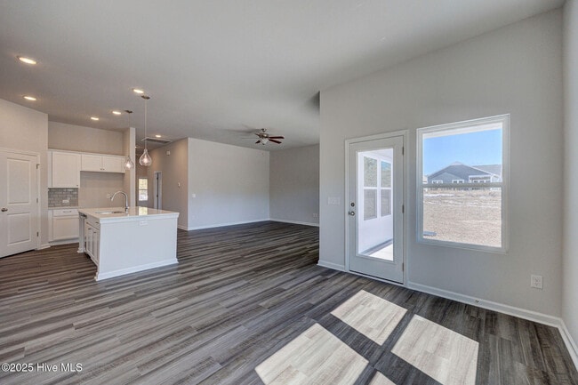 Building Photo - 3133 Burberry Ln SW