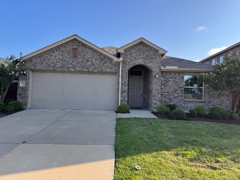 Primary Photo - 3138 Josefina Ln
