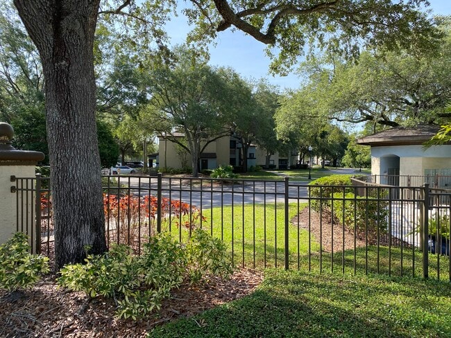 Building Photo - 8517 Island Breeze Ln
