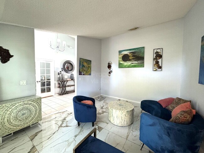 Building Photo - 4955 Southfork Ranch Dr