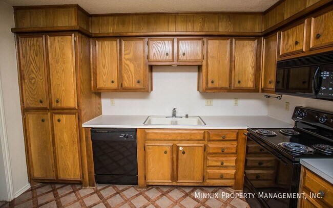 Building Photo - 5807 2nd St