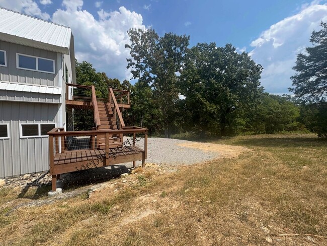 Building Photo - 133 CR 606