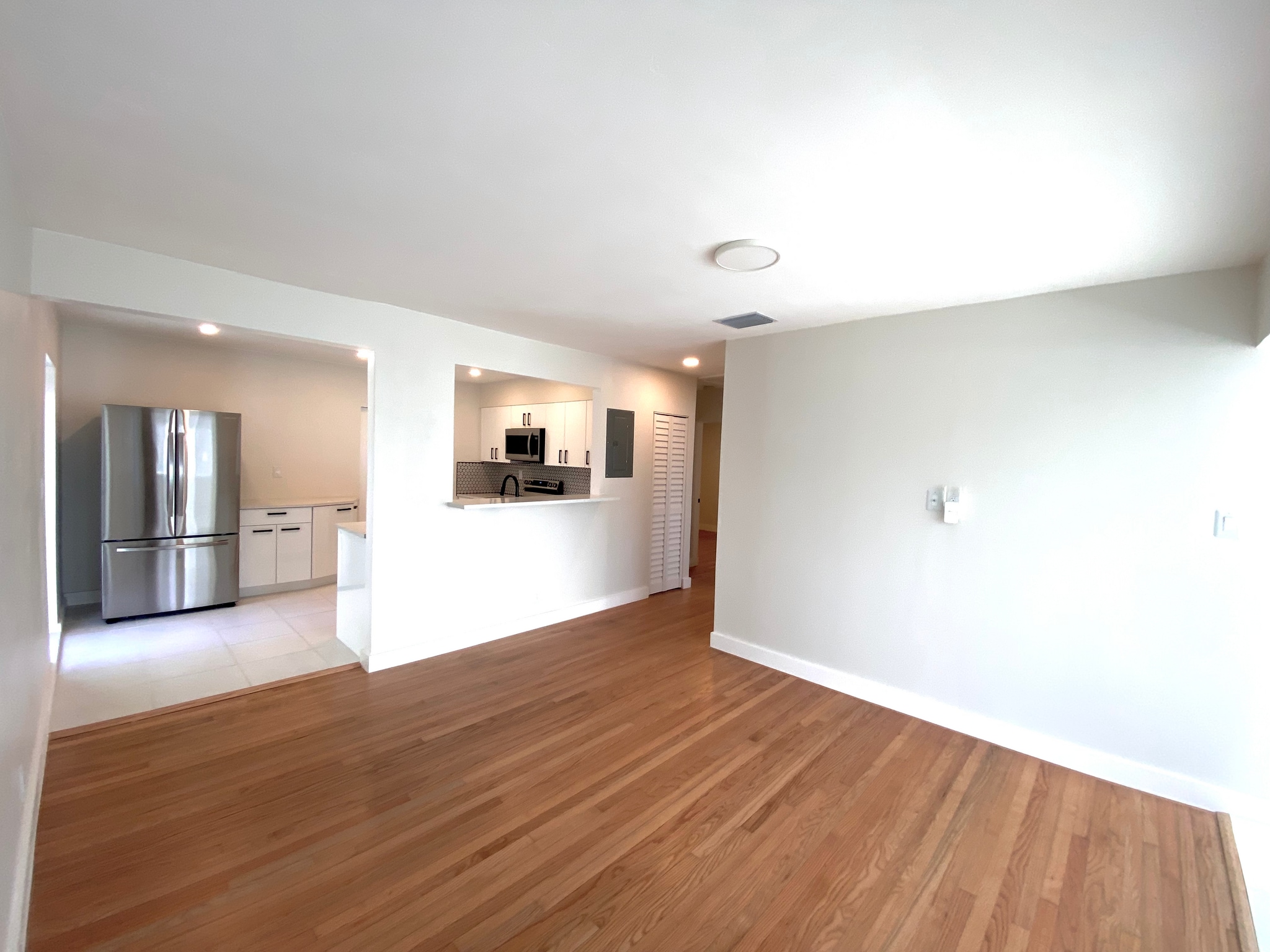 living into kitchen - 1631 Liberty St
