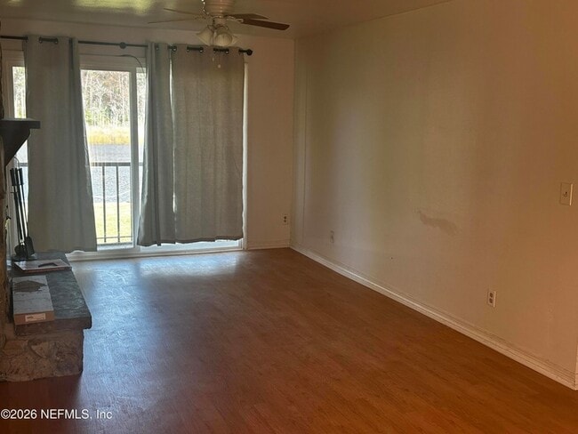 Building Photo - 1530 El Prado Rd