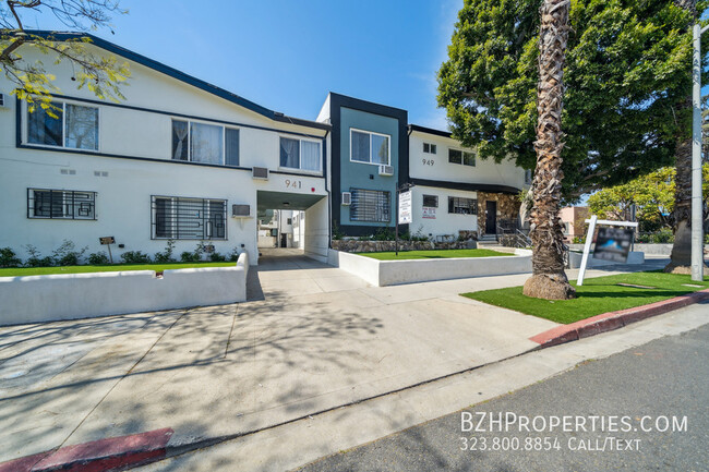 Building Photo - 941 N Sierra Bonita Ave